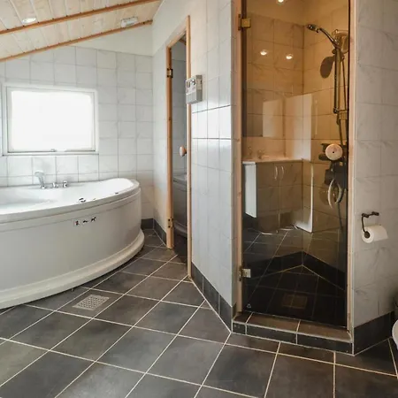 Amazing In Vaeggerlose With Kitchen Ferienhaus *