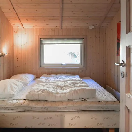 Amazing In Vaeggerlose With Kitchen Ferienhaus Bøtø By
